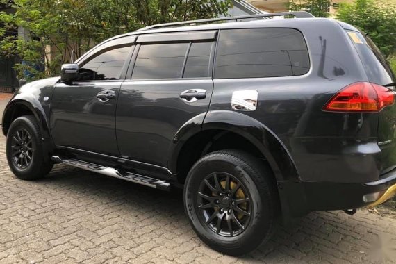 Sell Grey Mitsubishi Montero sport in Cainta