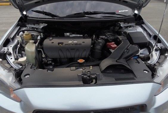 Selling Silver Mitsubishi Lancer 2010 in Manila