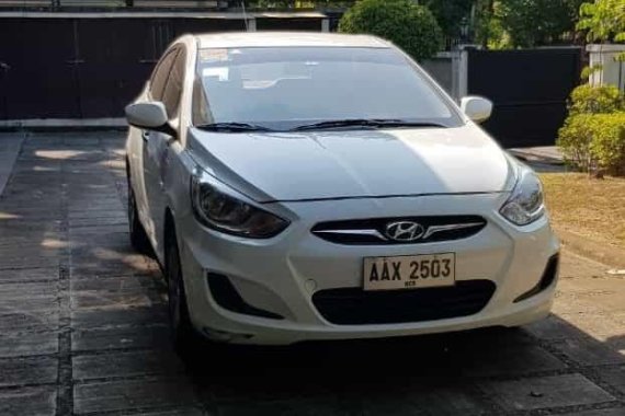 Sell White 2014 Hyundai Accent in Valenzuela