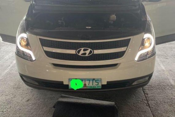 Sell White 2012 Hyundai Starex in Manila