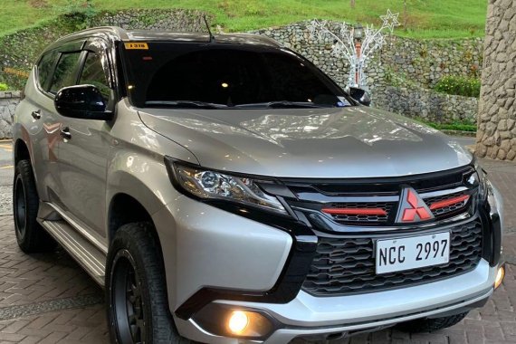 Sell Silver Mitsubishi Montero sport in Quezon City