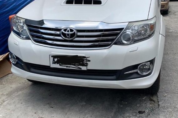 Pearl White Toyota Fortuner 2014 for sale in Manila