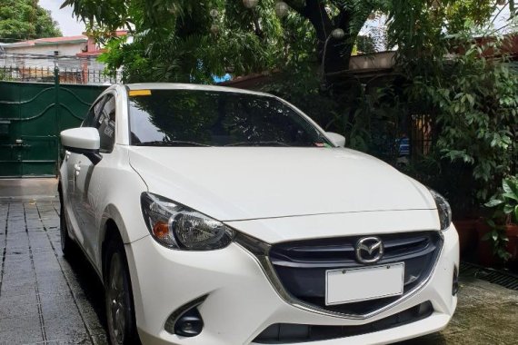 Pearl White Mazda 2 for sale in Pasig