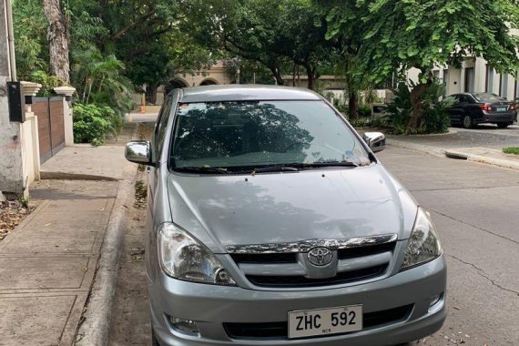 Silver Toyota Innova for sale in Muntinlupa