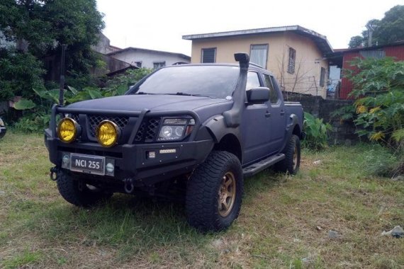 Selling Black Nissan Navara 2009 in Manila