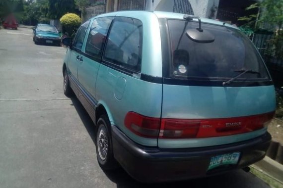 Selling Blue Toyota Estima in Manila