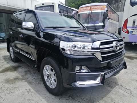 B.NEW 2020 TOYOTA LANDCRUISER LC200 BULLETPROOF DUBAI VERSION