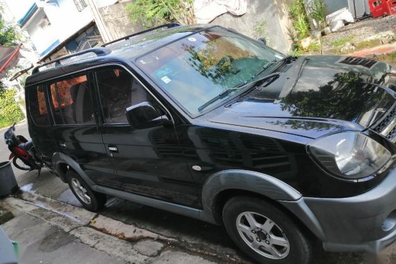 Sell Black Mitsubishi Outlander in Manila