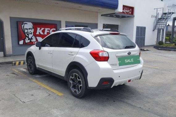 Selling White Subaru Xv in Makati