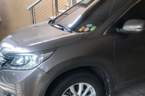 Sell Grey Honda Cr-V in Cainta
