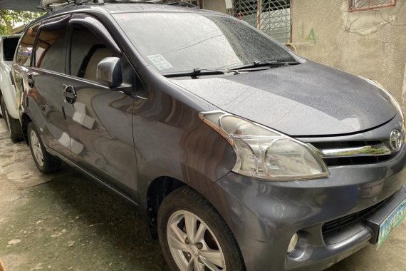 METALLIC GRAY TOYOTA AVANZA 2013 1.5G M/T FOR SALE IN DAVAO CITY 