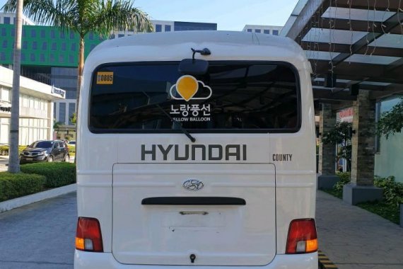 White Hyundai County 2016 for sale in Pasay