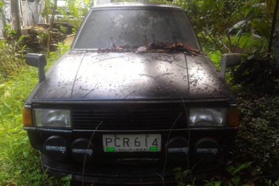 Selling Grey Toyota Corolla in Manila