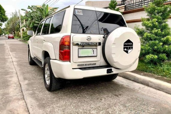 Pearl White Nissan Patrol super safari for sale in Imus