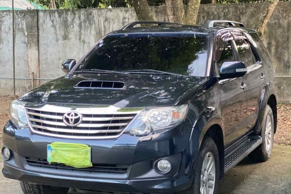  2013 Toyota Fortuner Dark Steel Mica at Good Price For Sale in Quezon CIty