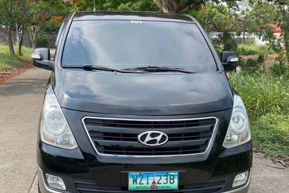 Selling Black Hyundai Grand starex in Manila