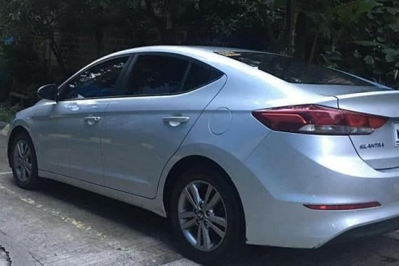 Silver Hyundai Elantra for sale in Quezon