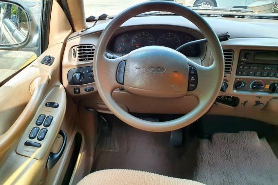 Sell Beige Ford Expedition in Pasig
