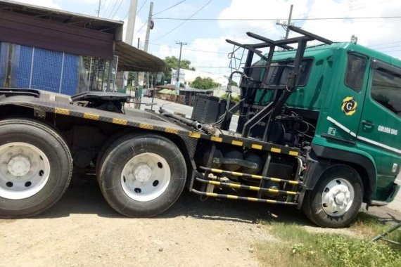 Selling Green Mitsubishi Fuso in Orani