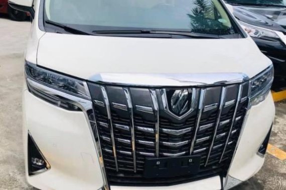 White Toyota Alphard for sale in Manila