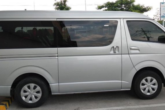 Selling Silver Toyota Hiace 2010 in Las Piñas