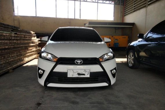 White Toyota Yaris 2015 for sale in Cebu City