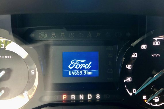 Black Ford Everest 2016 SUV at 64660 km for sale in Santa Rosa