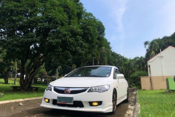 Pearl White Honda Civic 2009 for sale in Parañaque