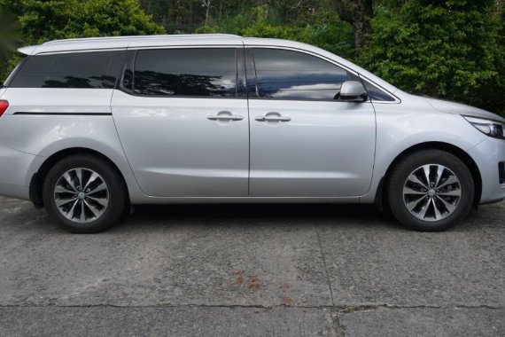 Sell Silver 2019 Kia Carnival in Baguio