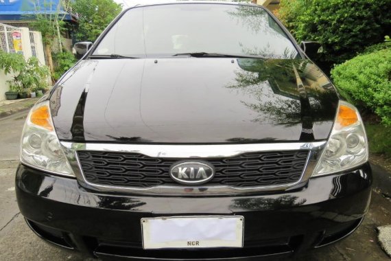 Black Kia Carnival 2012 for sale in Pasig