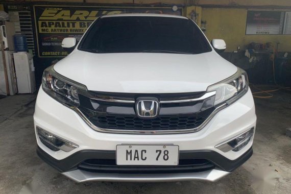 White Honda Cr-V for sale in Apalit