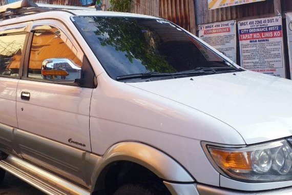 White Isuzu Crosswind 2010 for sale in Manila