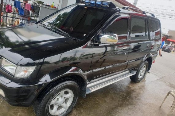 Black Isuzu Crosswind for sale in Manila