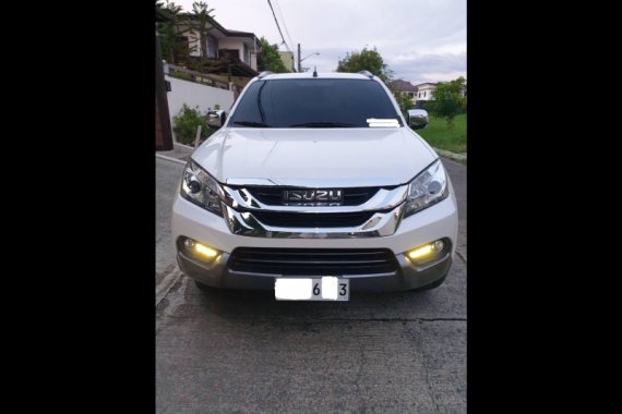 White Isuzu Mu-X 2016 SUV Automatic for sale in Rizal