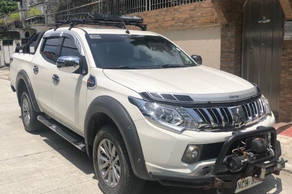 White Mitsubishi Strada 2016 for sale in Malabon City