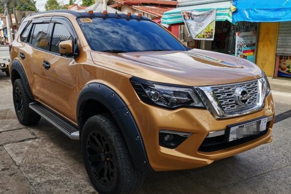 Golden Nissan Navara 2019 for sale in Cagayan de Oro