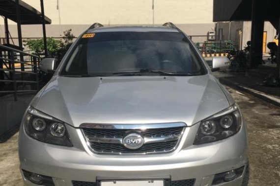 Silver BYD S6 2015 for sale in Manila