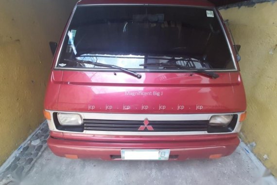 Red Mitsubishi L300 2005 for sale in Manila