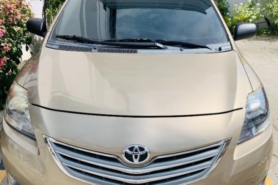 Golden Toyota Vios 2012 for sale in Cebu