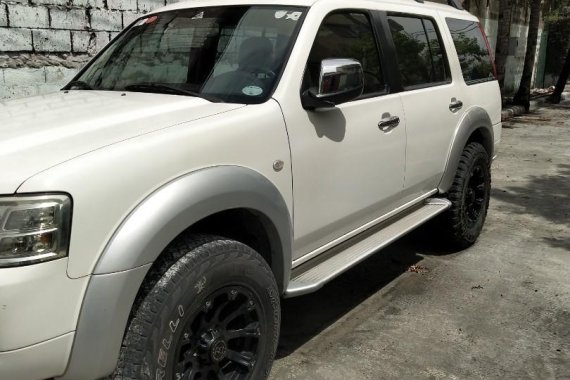 White Ford Everest 2007 for sale in Manila