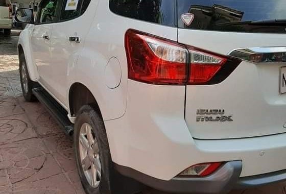 Sell Pearl White 2016 Isuzu Mu-X in Valenzuela