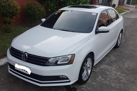 White Volkswagen Jetta 2017 for sale in Parañaque