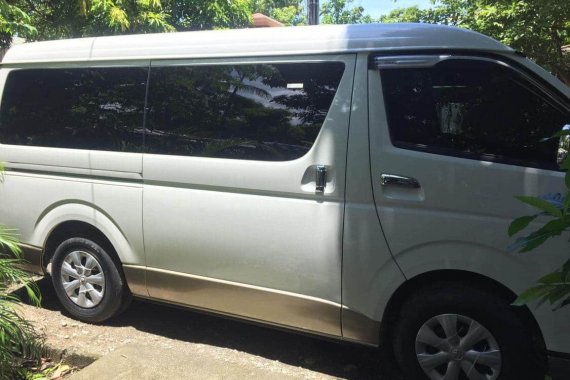 TOYOTA HIACE GRANDIA 2017