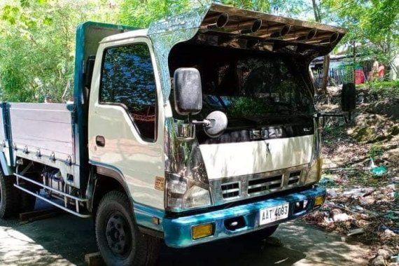 Pearl White Isuzu Elf for sale in Makati City