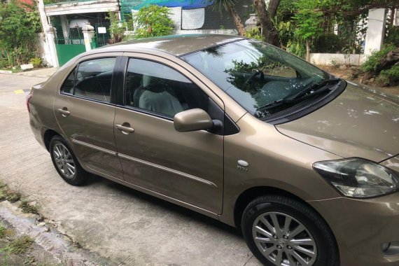 Sell Silver 2013 Toyota Vios in Parañaque