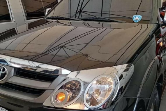Black Toyota Fortuner 2008 for sale in Quezon City