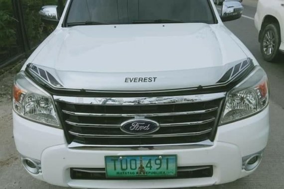 White Ford Everest 2012 for sale in Manila