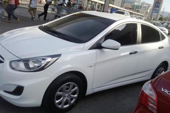 White Hyundai Accent 2014 for sale in Bauan