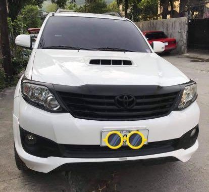 Selling White Toyota Fortuner 2016 in Subic