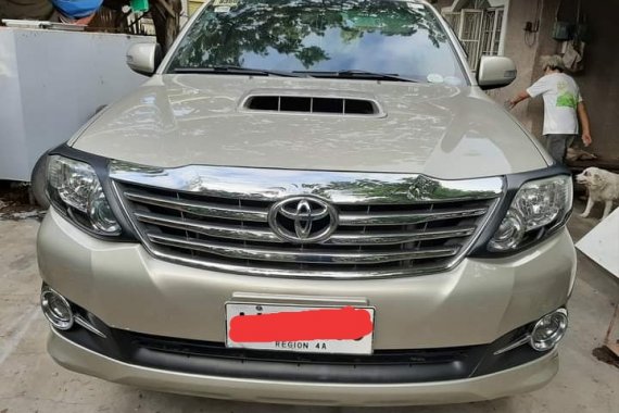 2015 Toyota fortuner  G 4x2 VNT